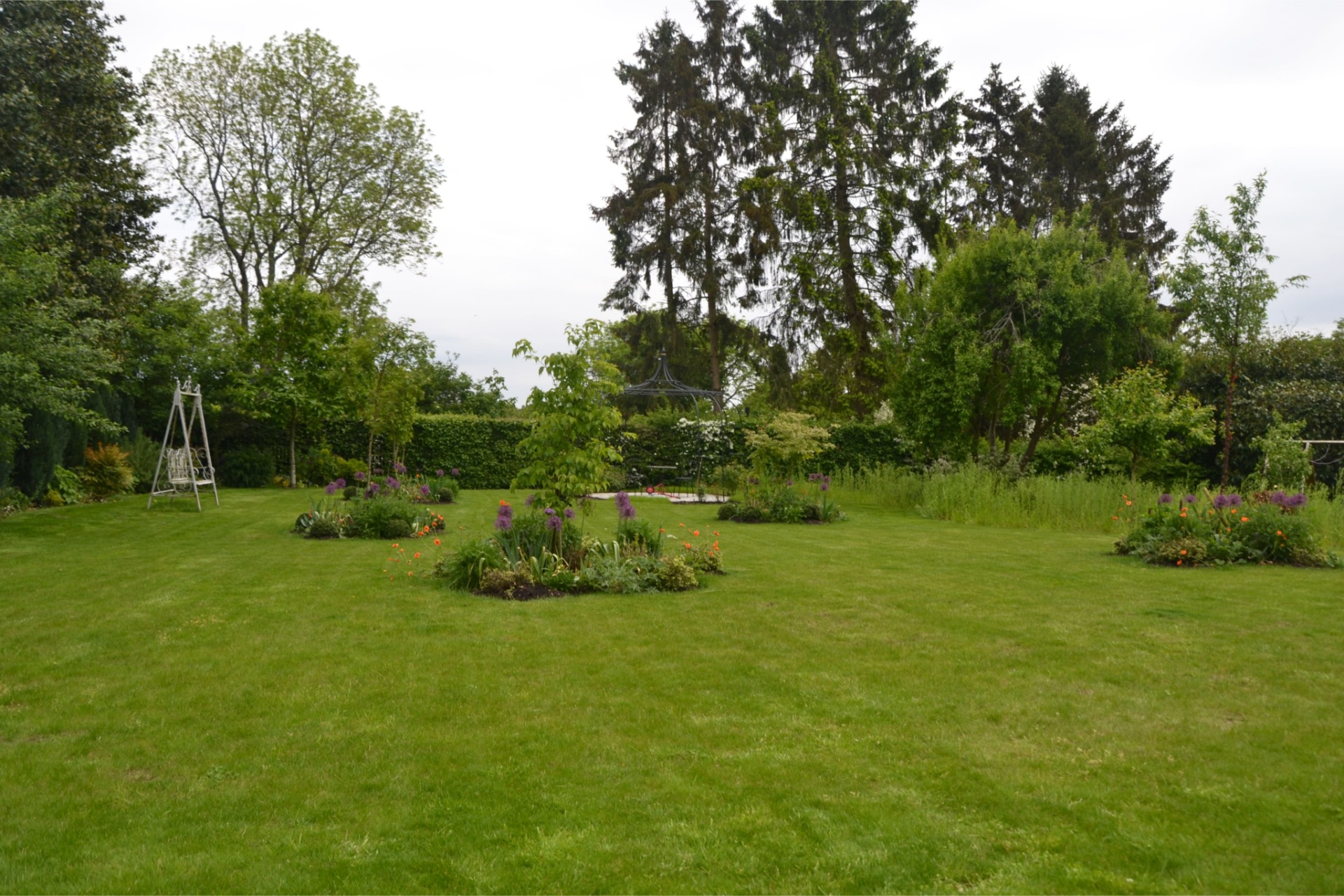 Revitalised garden after our irrigation services